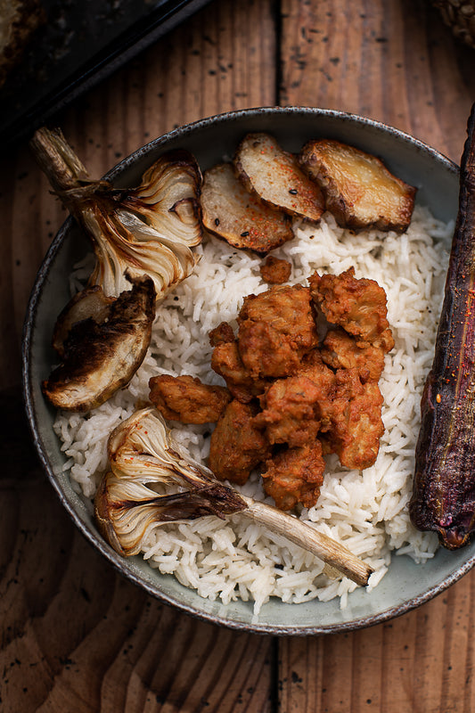 Pokè di Riso jasmine, tempeh croccante e roast di verdure al miele
